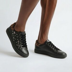 NIB Sbicca Clark Black Leopard Sneakers Embellished w/Stars Moons - Size 7.5